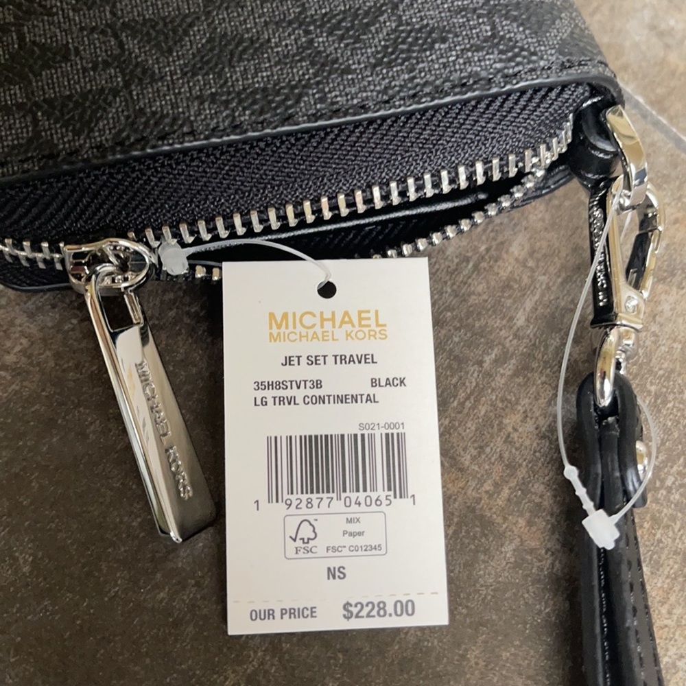 Michael Kors Jet Set Travel Large Travel CONTINENTAL Wristlet-Wallet - Picture 5 of 16